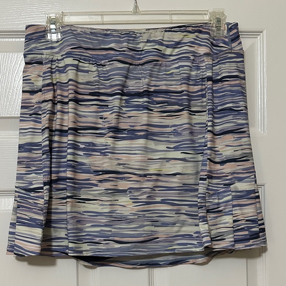 Skirt Sports Jaguar NWOT in Denim Romance - Picture 1 of 3